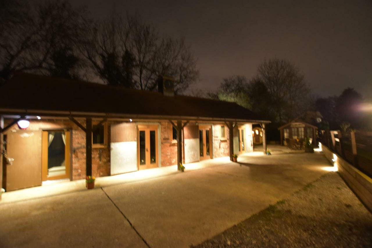 Oak Tree Stables Cottage Birmingham Buitenkant foto